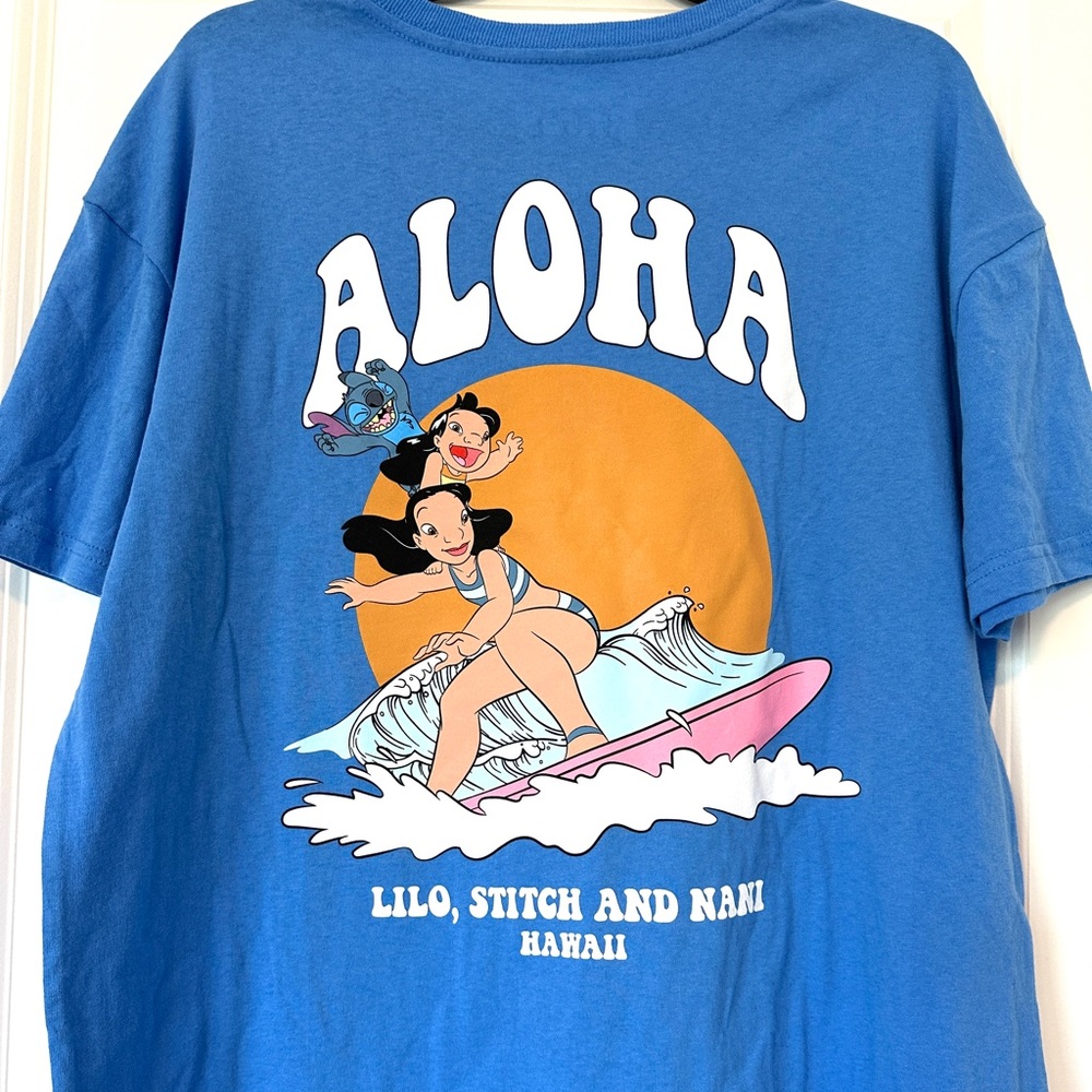 NWT Disney Lilo and Stitch Aloha Shirt Size Medium NWT